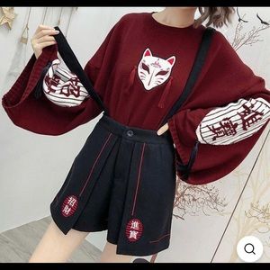 Justine XL pants, runs small (even 5’2 can fit)